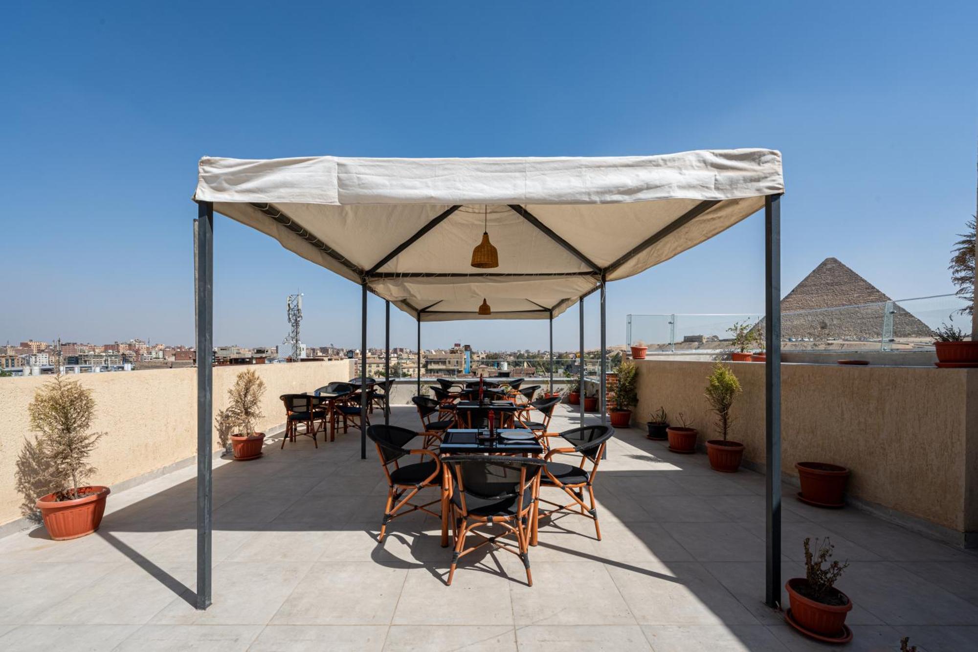 Dream Inn Pyramids View Kafrat al Jabal Екстер'єр фото