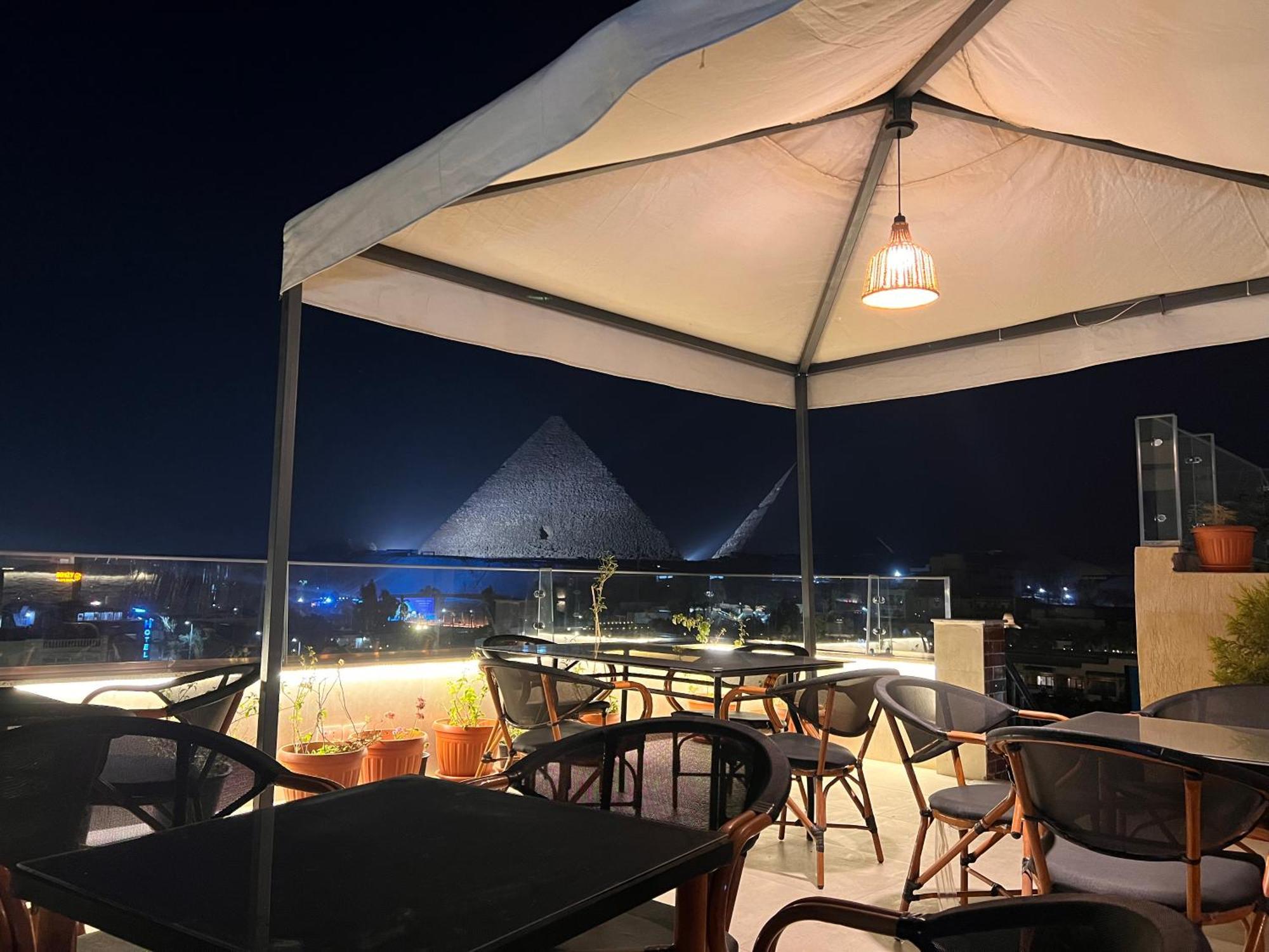 Dream Inn Pyramids View Kafrat al Jabal Екстер'єр фото